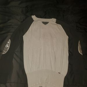 Med light weight sweater two tone gray